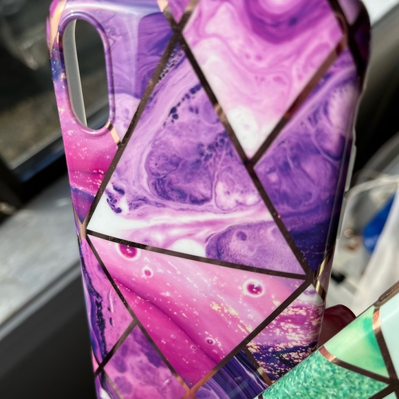 Two iPhone XR cases - Picture 4 of 5